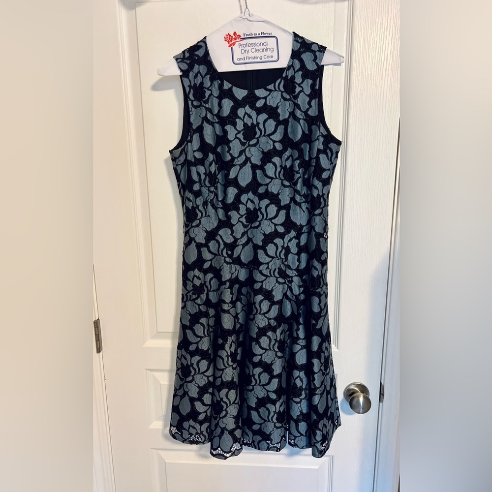 Tommy Hilfiger Blue and Black Floral Overlay Sleeveless Midi Dress size 6